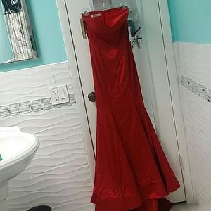 Red prom dress
